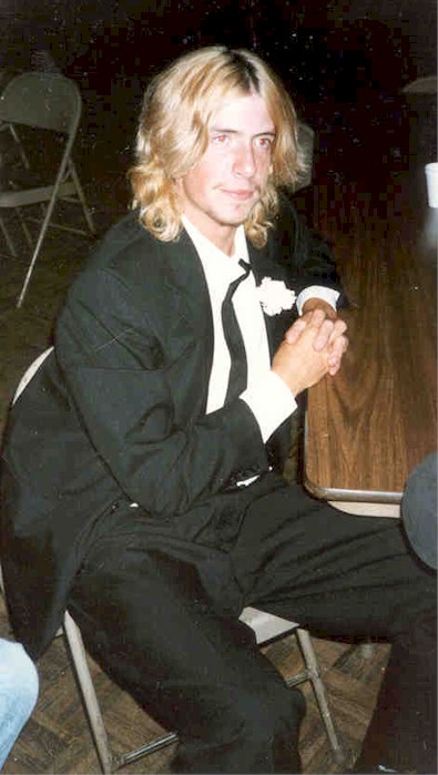 Sharp_Dressed_Man.jpg (67926 bytes)